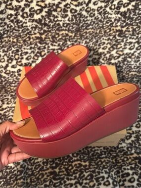 Fitflop Eloise Burgundy Croc-Embossed Wedge Slides